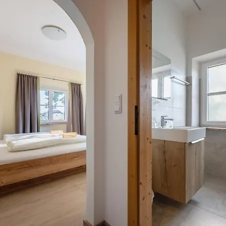 بيت ضيافة Landgasthof Allerberger 3*